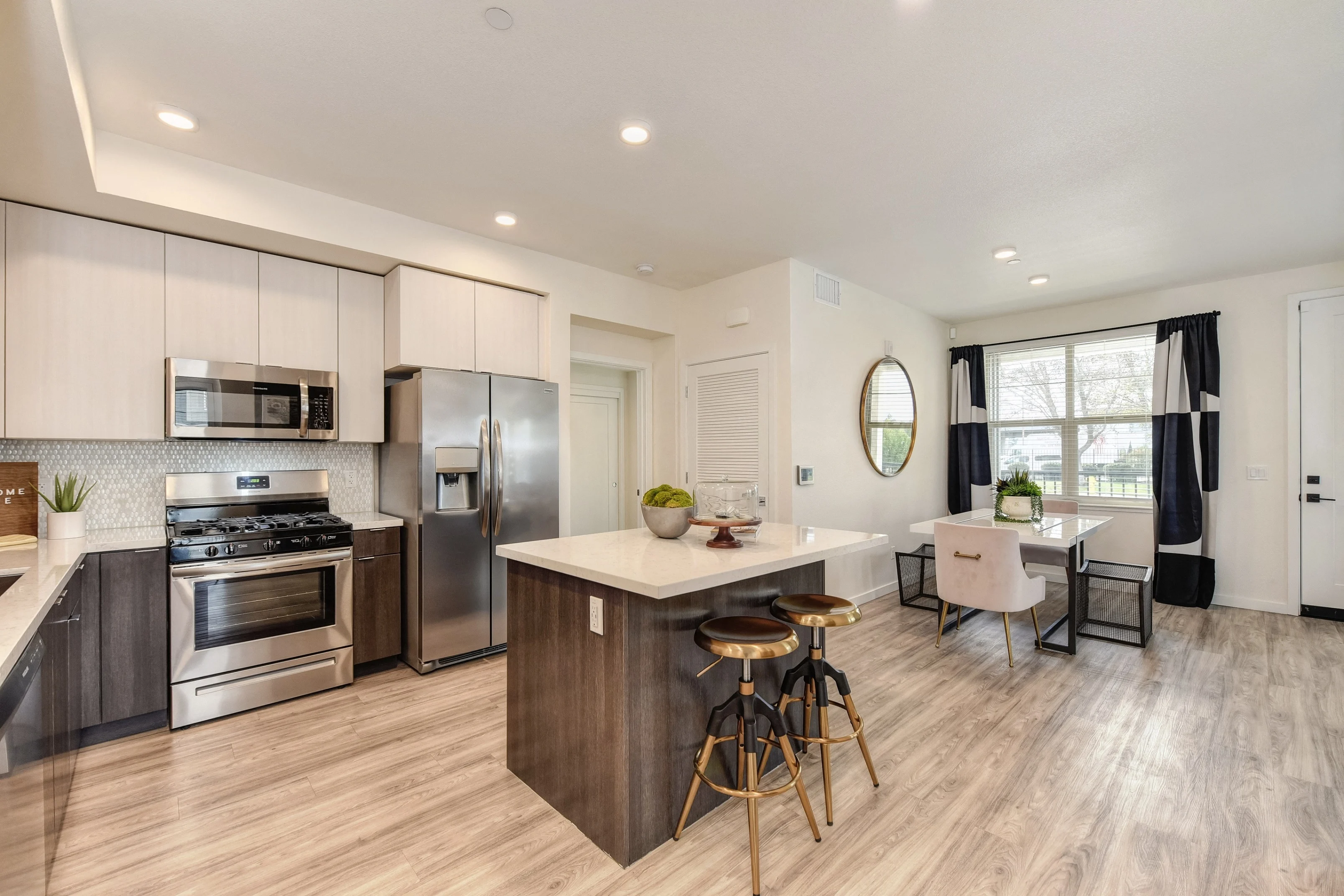 Morgan Ranch Apartments photo 3